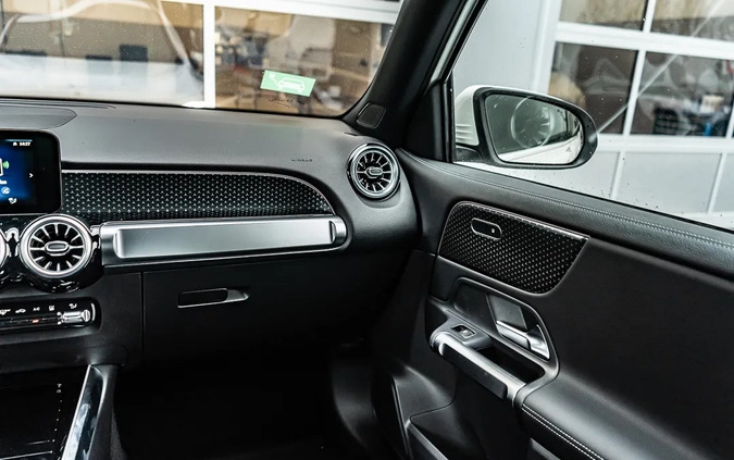 Mercedes-Benz EQB cena 225000 przebieg: 5, rok produkcji 2023 z Nowe Miasto Lubawskie małe 154